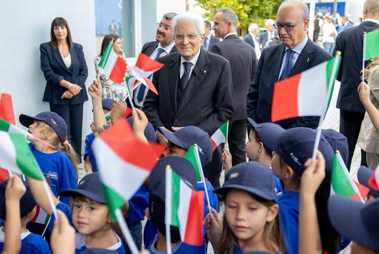 La  scuola è il luogo dove si costruisce il futuro del nostro Paese